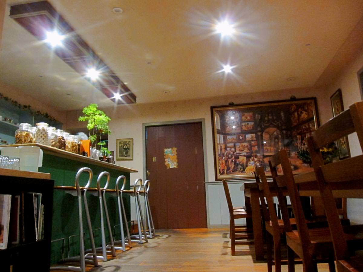 台北美食|時光倒流!品嚐中正區巷弄老咖啡店三槐堂經典懷舊起司蛋糕 - 第4張圖