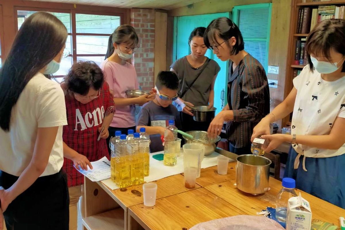 課程體驗|零基礎手工皂課程推薦,家庭皂師Mana全植潤膚皂 - 第4張圖
